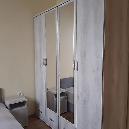 Szent Imre Vendeghaz Guest house